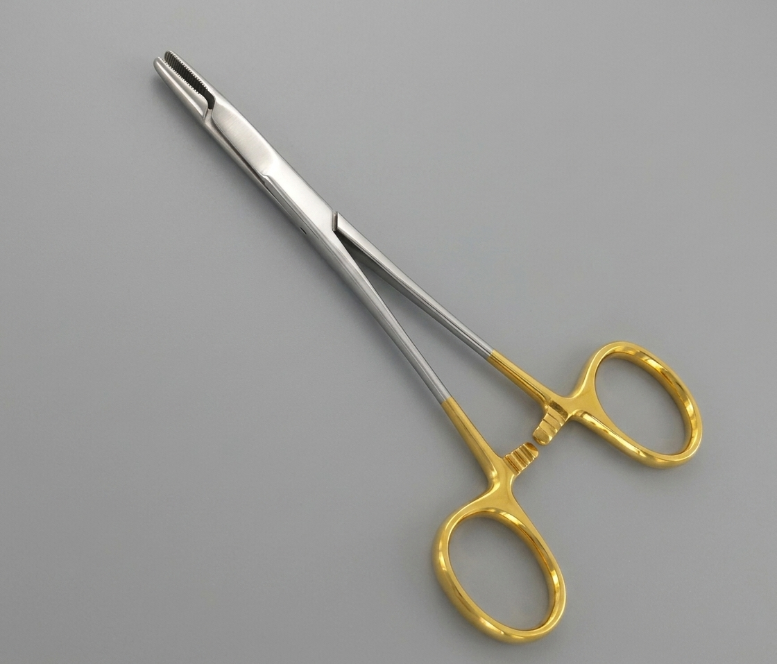 Porta Agujas Olsen-Hegar TC Gold 15cm